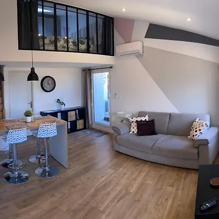 Spacieux Duplex, Vue Mer Et Belle Terrasse Hyeres Exterior photo