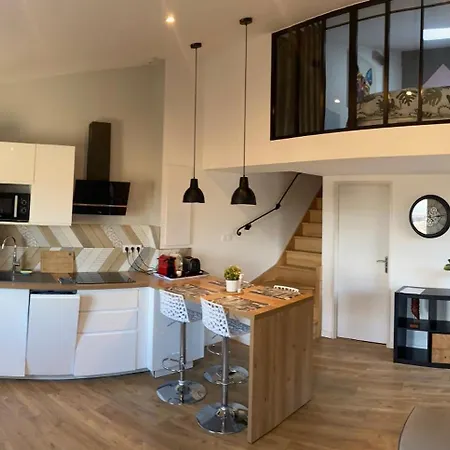 Spacieux Duplex, Vue Mer Et Belle Terrasse Hyeres Exterior photo