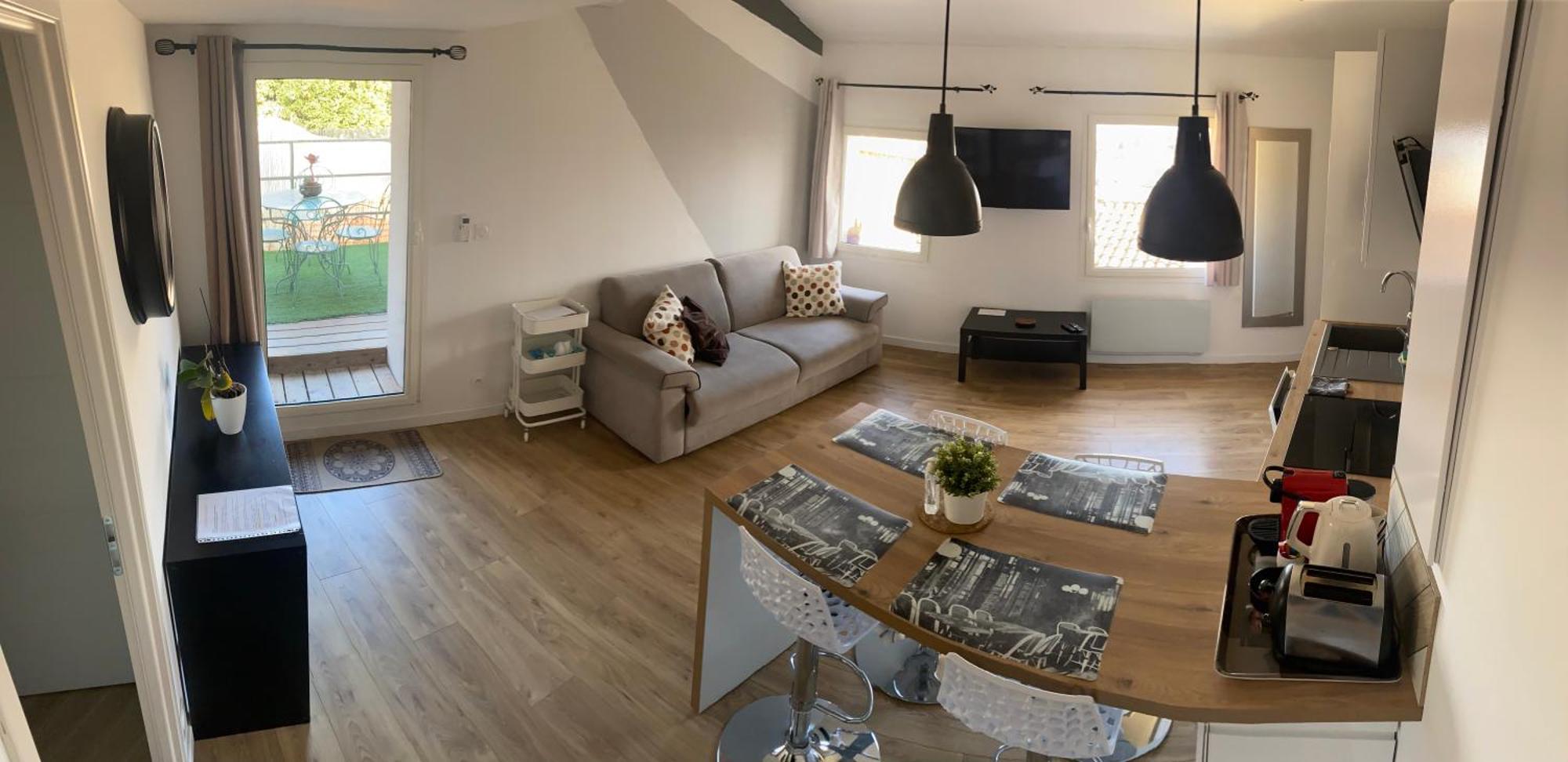Spacieux Duplex, Vue Et Belle Terrasse
